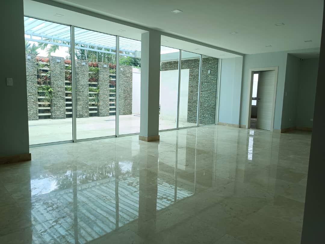 LUXURY HOUSE IN GUAPARO CARABOBO